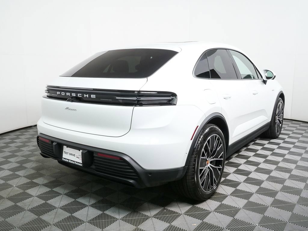 New 2026 Porsche Macan Electric image 29