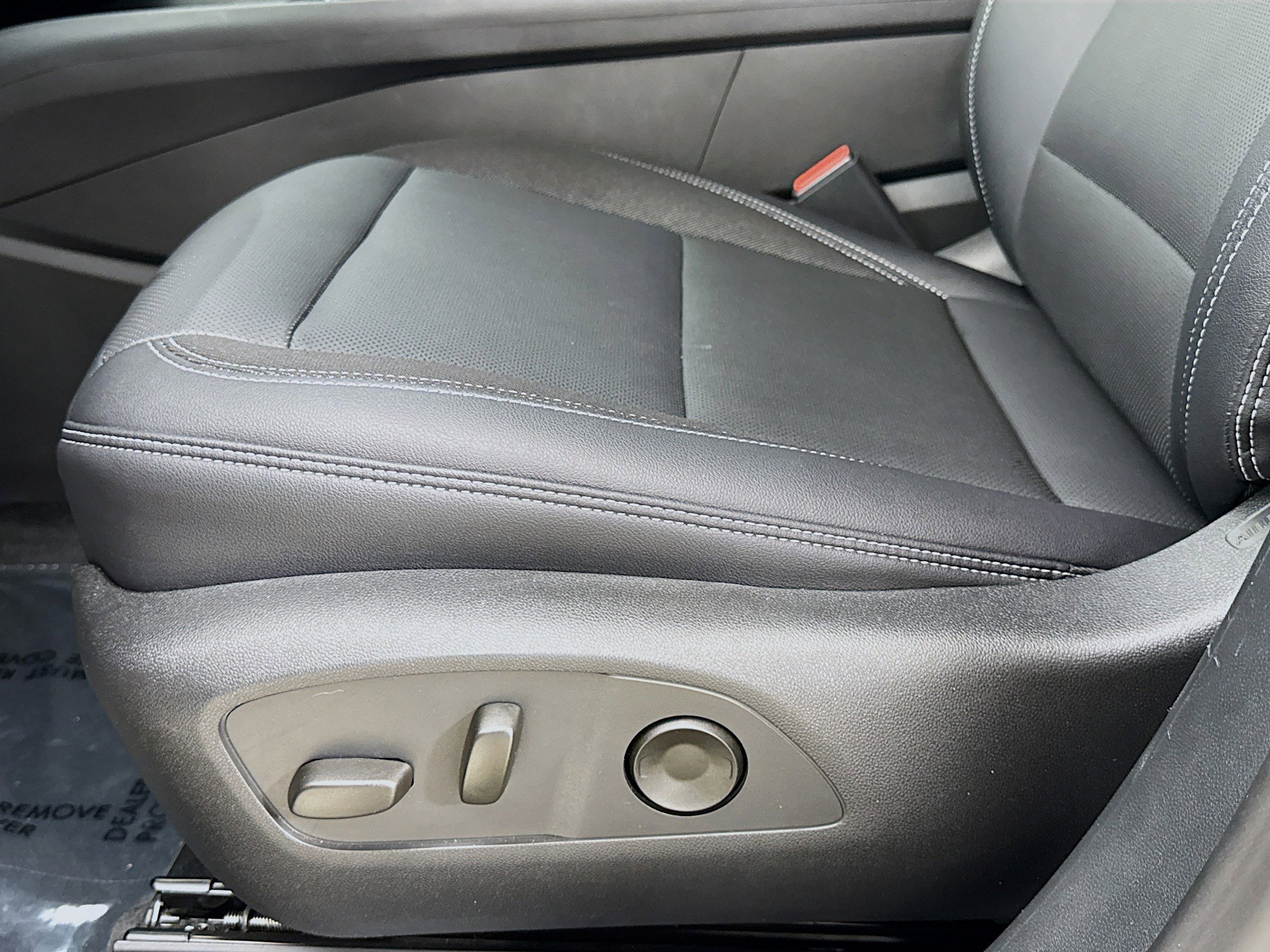 Used 2025 Chevrolet Blazer EV LT image 20