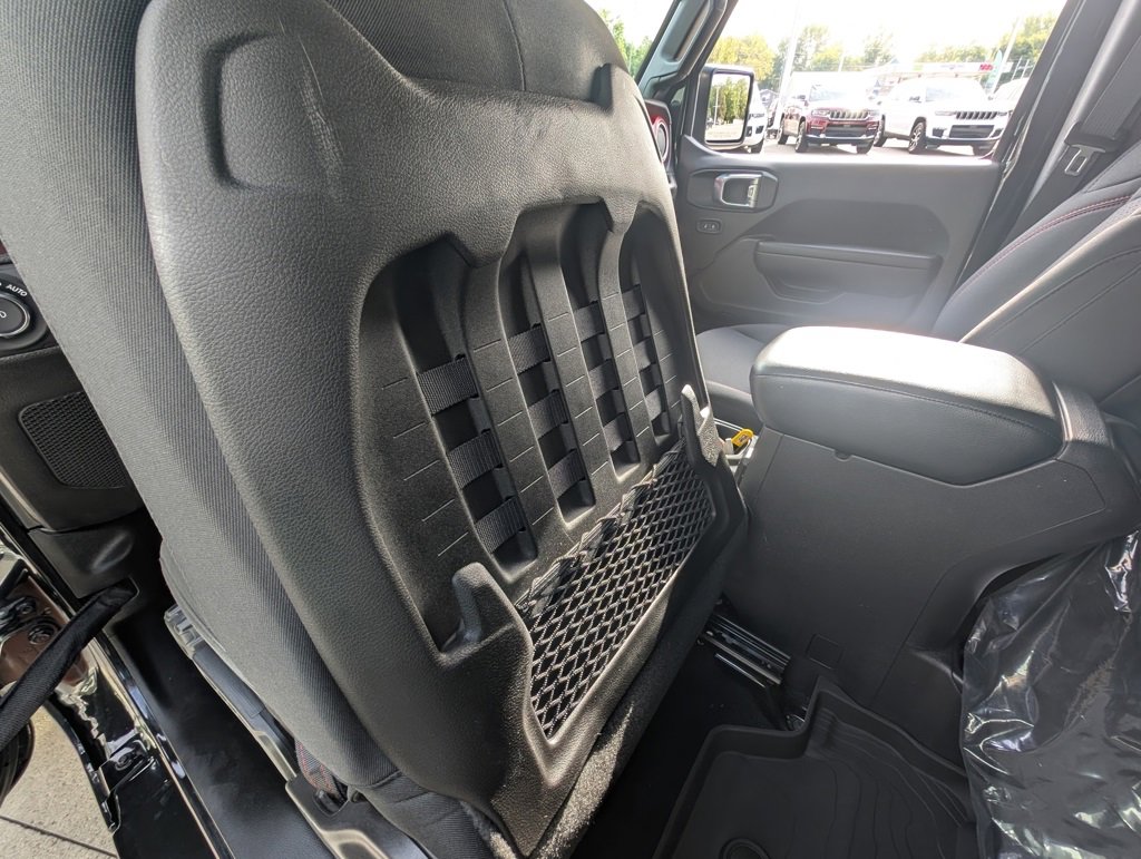 Used 2022 Jeep Wrangler Rubicon image 40