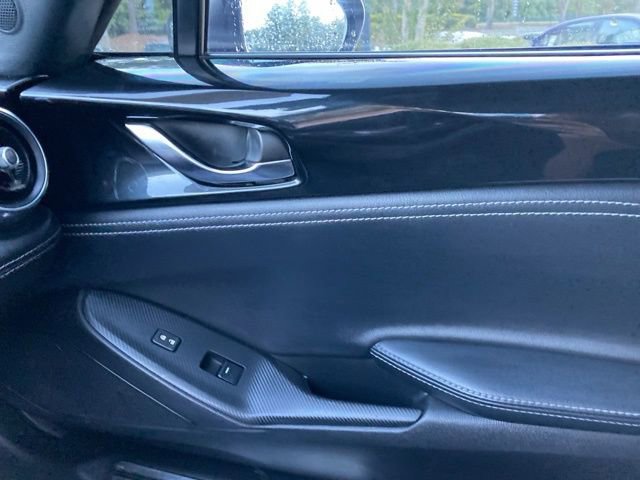 Used 2021 MAZDA MX-5 Miata RF Grand Touring image 32