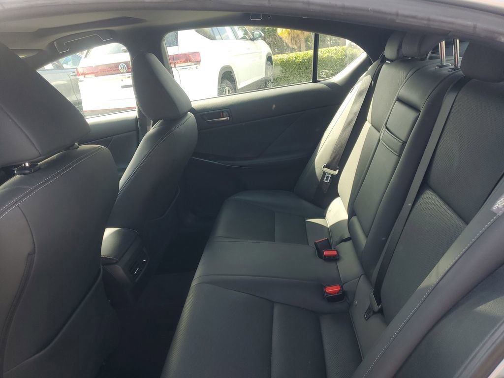 Used 2023 Lexus IS 300 w/ Comfort Package RWD image 10