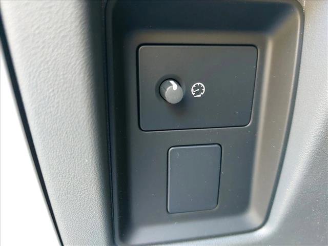 Used 2025 Land Rover Defender 110 S AWD/4WD image 25