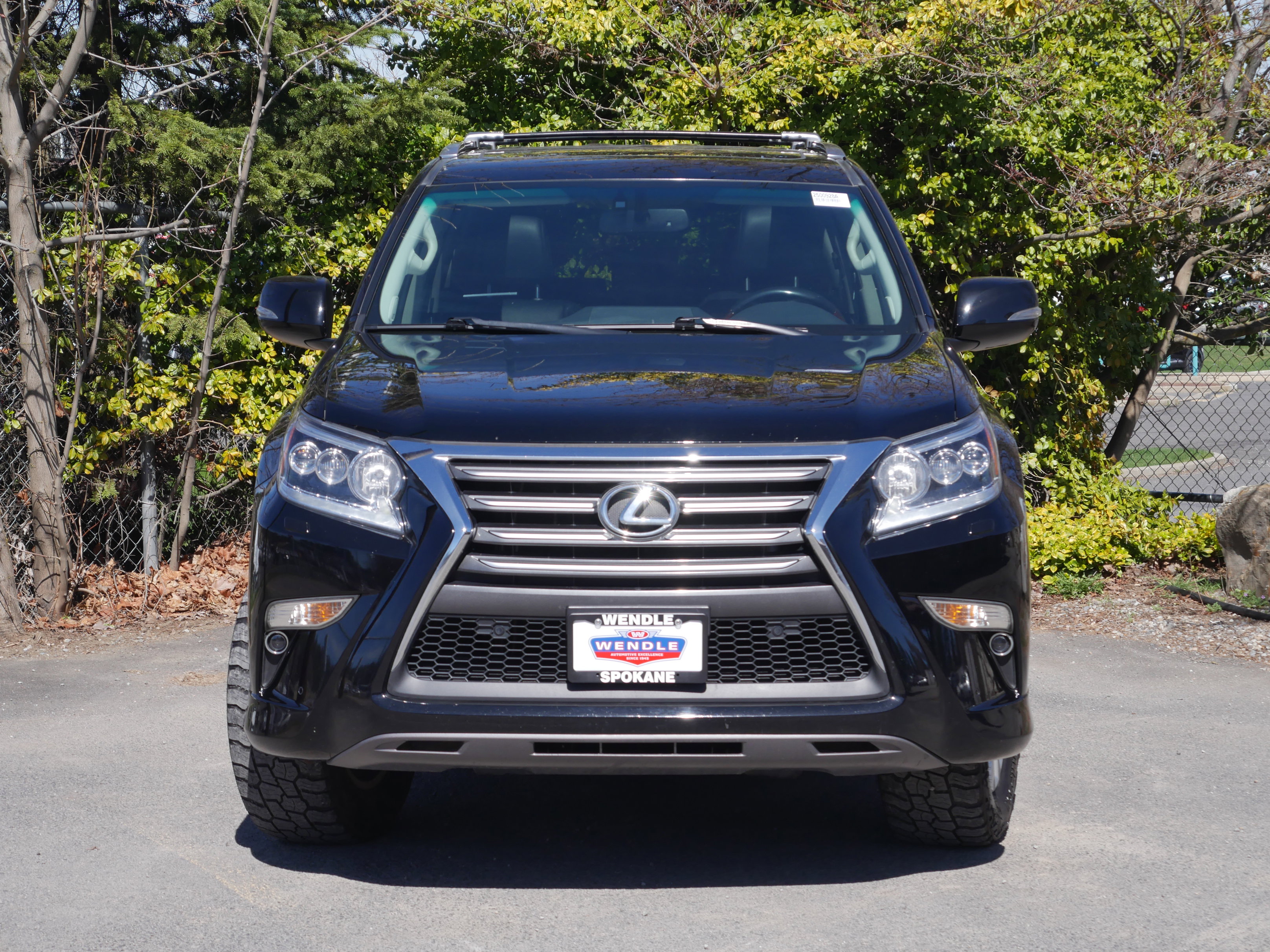 Used 2016 Lexus GX 460 w/ Premium Package image 35