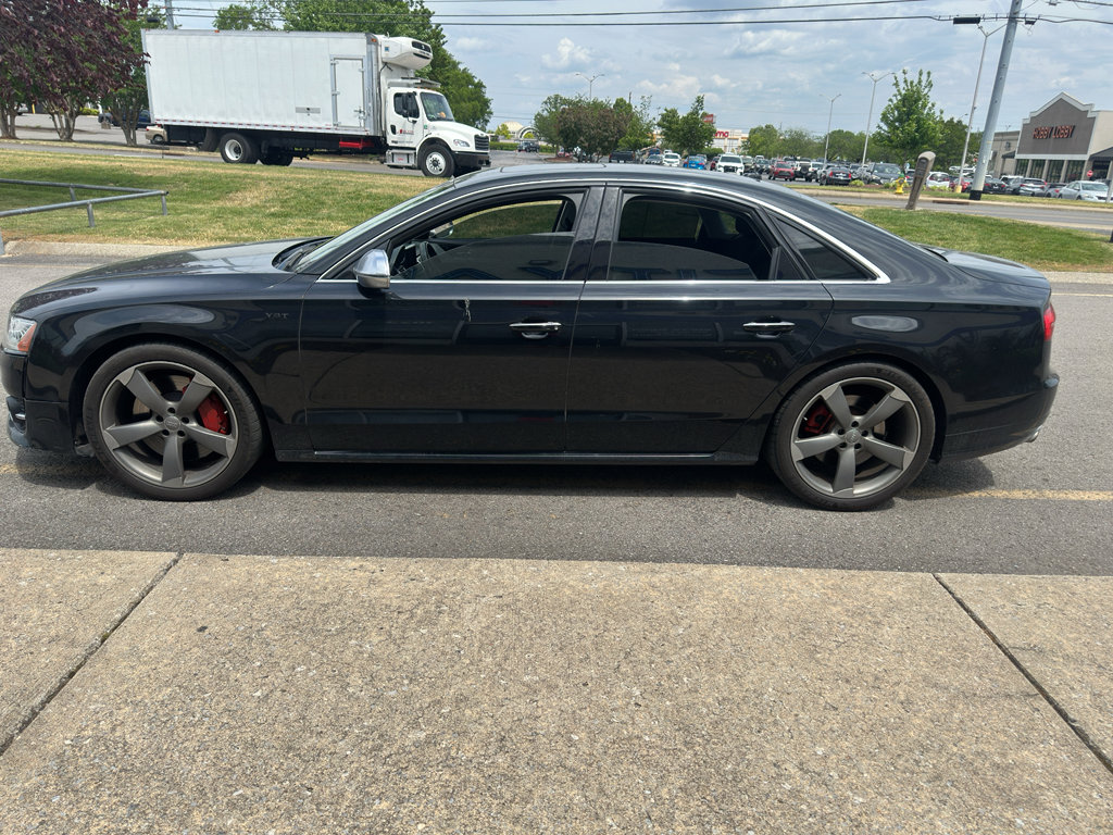 Used 2015 Audi S8 w/ S8 Driver Assistance Package AWD/4WD image 8