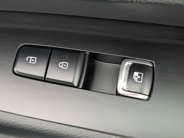 Used 2025 Kia Telluride S image 36