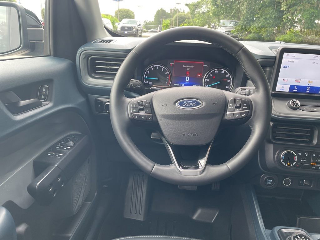 Used 2024 Ford Maverick Lariat w/ Black Appearance Package AWD/4WD image 29
