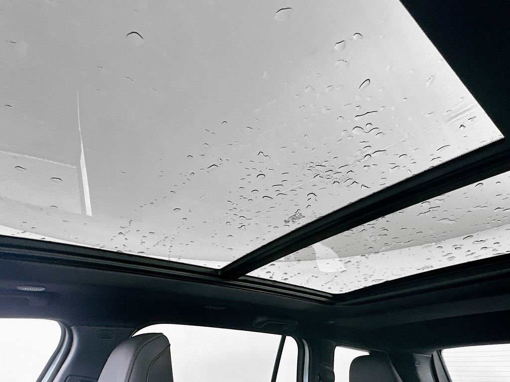 New 2026 Jeep Cherokee Overland w/ Advanced Pro Tech Group image 14