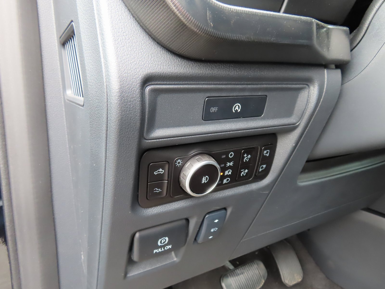 Used 2025 Ford F150 Raptor image 19