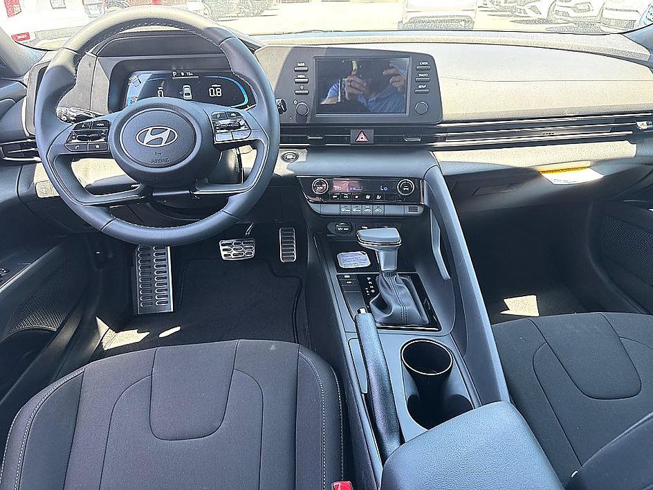 New 2026 Hyundai Elantra Sport FWD image 6