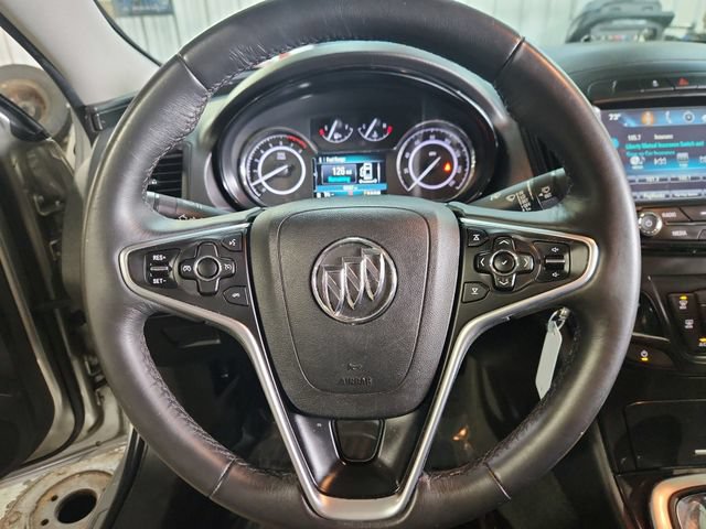 Used 2016 Buick Regal FWD image 11