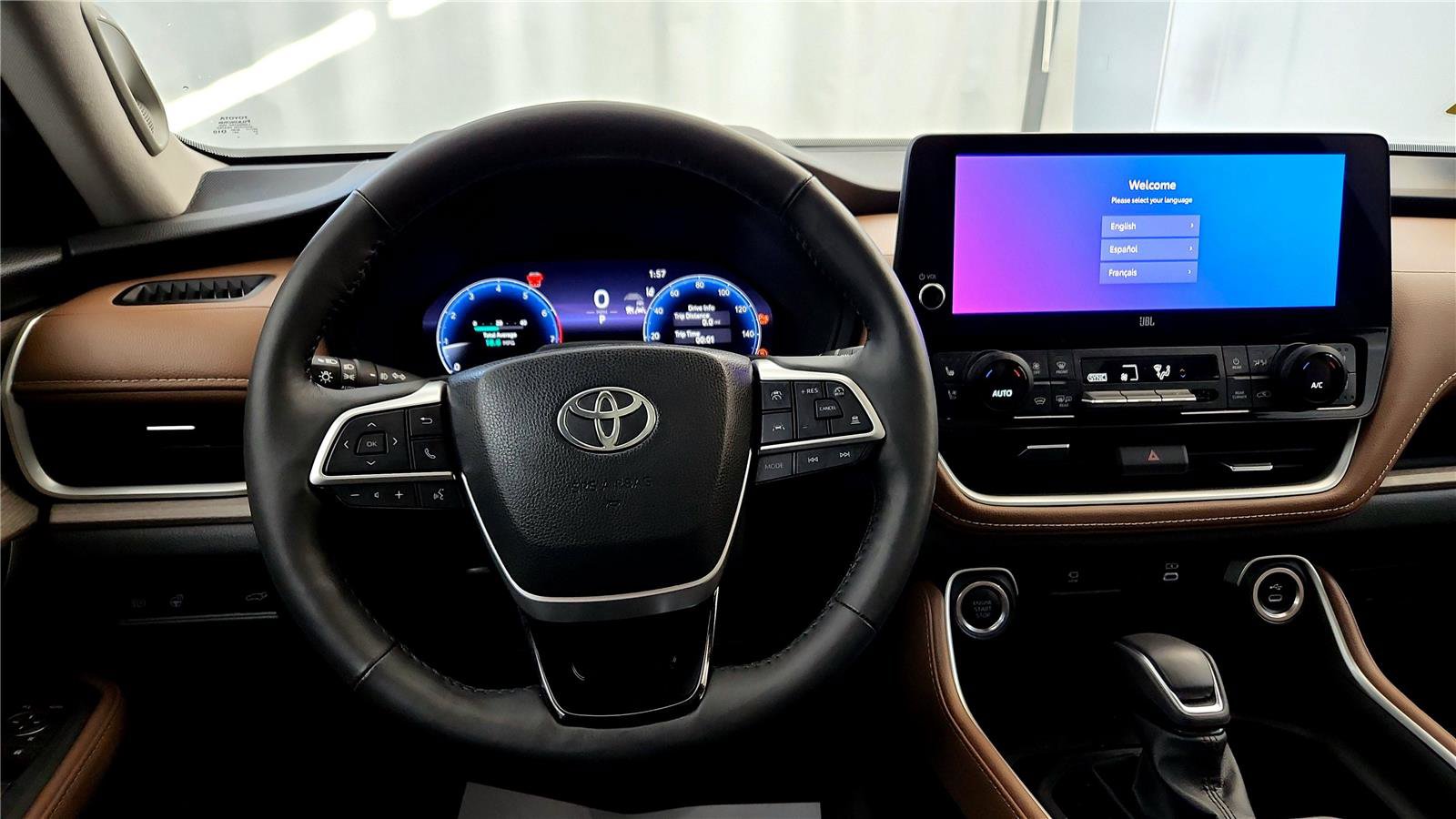 Used 2024 Toyota Grand Highlander Platinum image 30