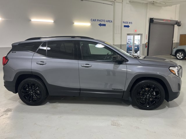 Used 2021 GMC Terrain SLE w/ Driver Convenience Package image 10