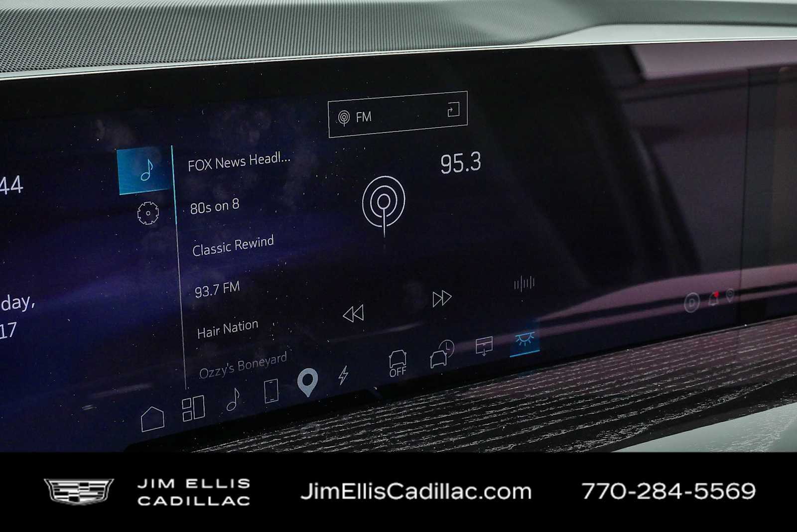 Used 2025 Cadillac Escalade IQ Sport 1 AWD/4WD image 14