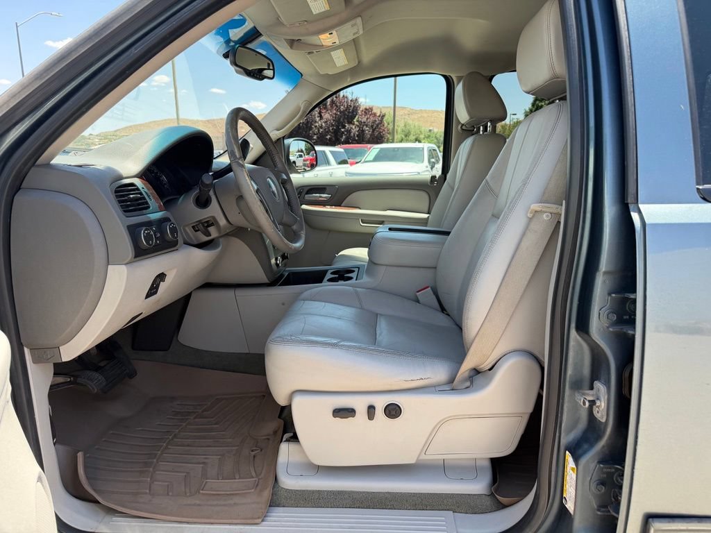 Used 2008 GMC Sierra 2500 SLT AWD/4WD image 10