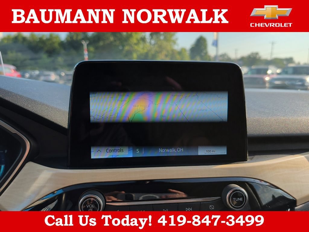Used 2021 Ford Escape Titanium w/ Titanium Elite Package AWD/4WD image 29