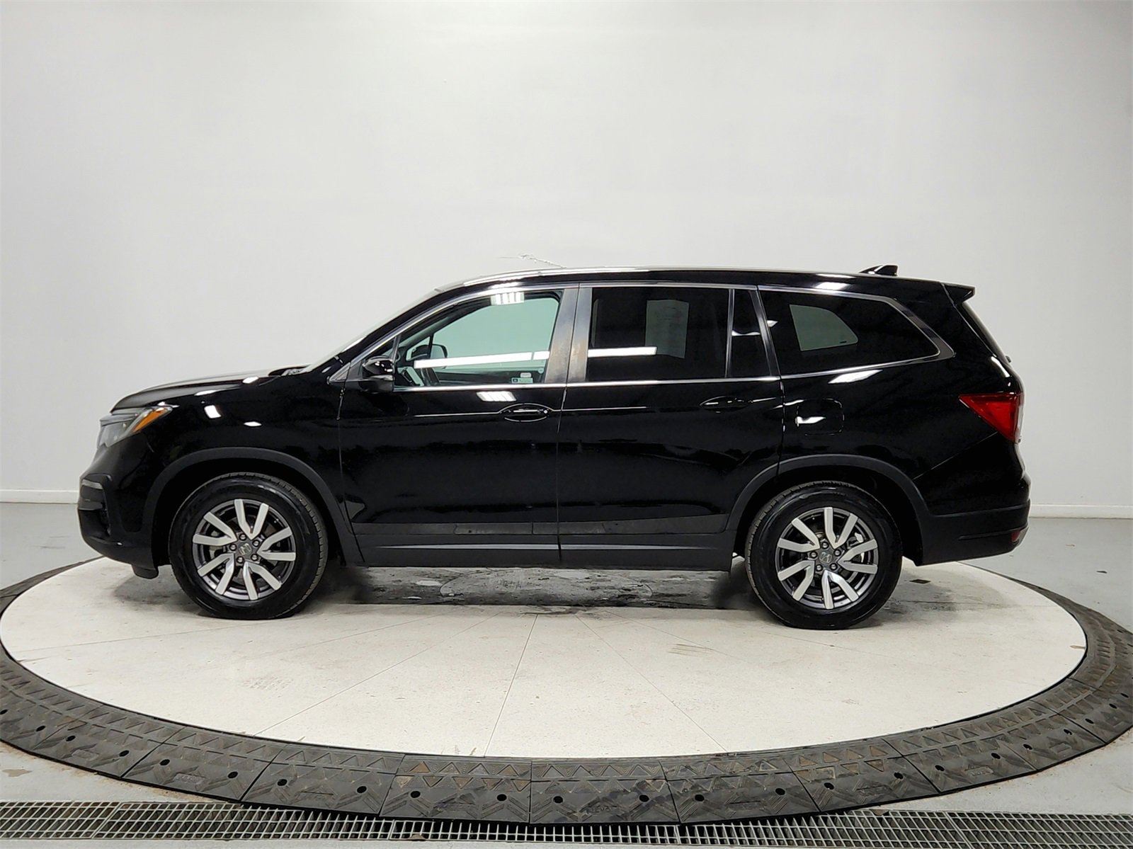 Used 2019 Honda Pilot EX-L image 4