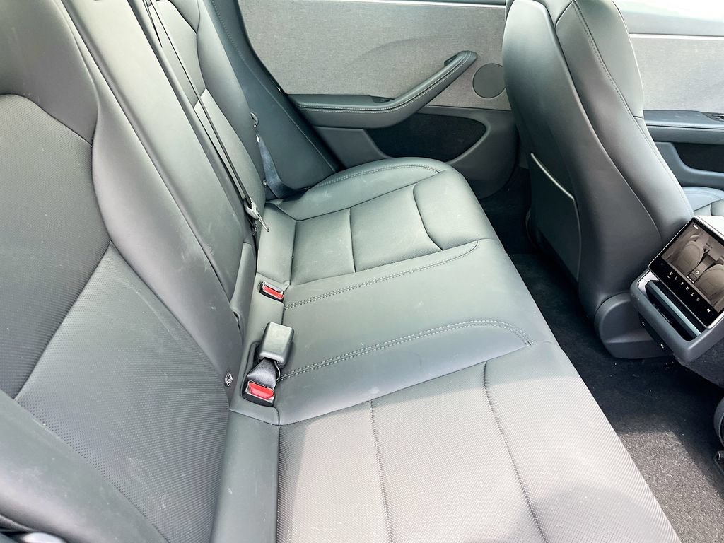 Used 2025 Tesla Model 3 Long Range RWD image 28