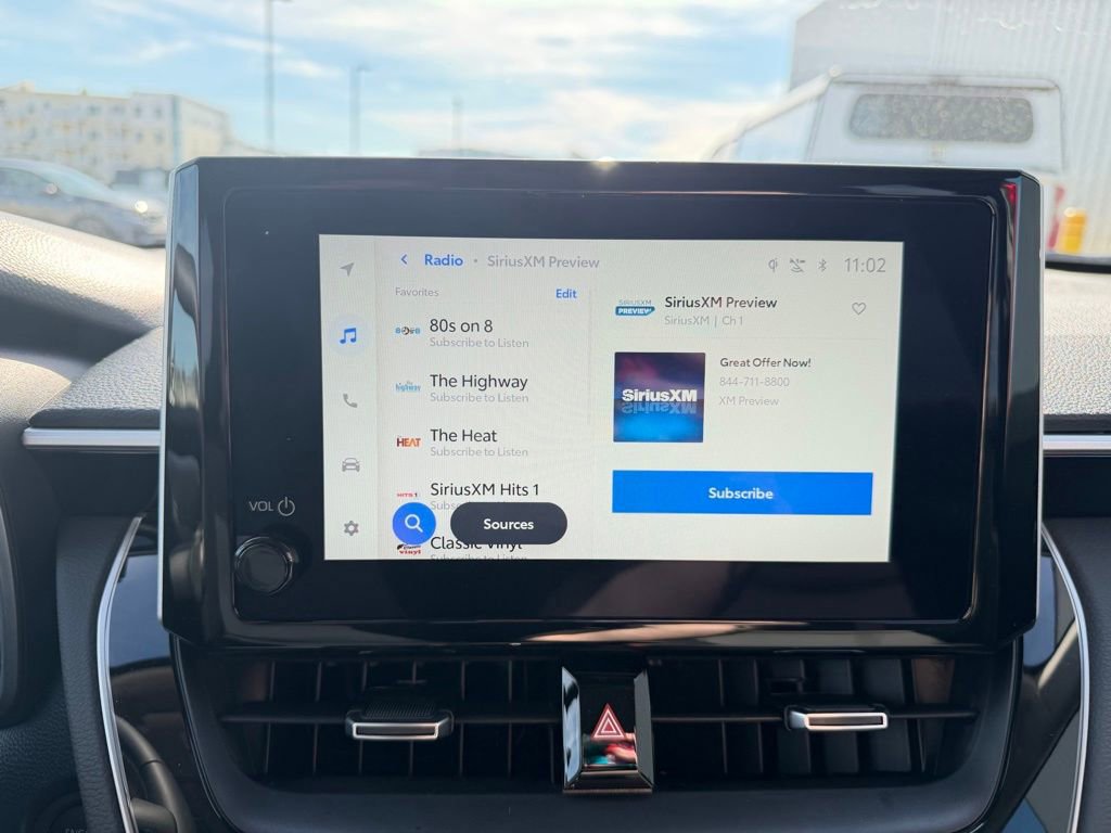 Used 2025 Toyota Corolla Cross XLE image 11