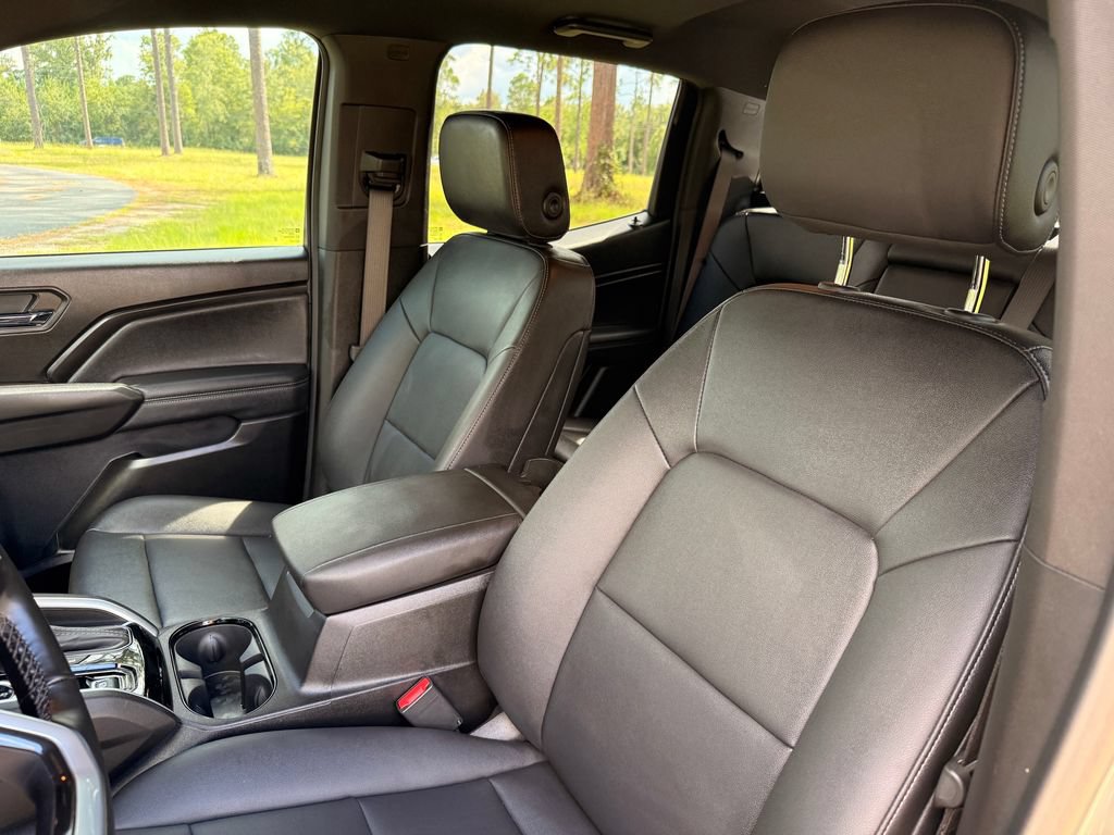 New 2025 Chevrolet Colorado LT w/ LT Convenience Package AWD/4WD image 12