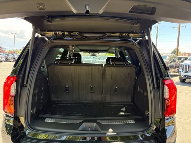 Used 2025 GMC Yukon AT4 Ultimate w/ LPO, AT4 Appearance Package AWD/4WD image 10