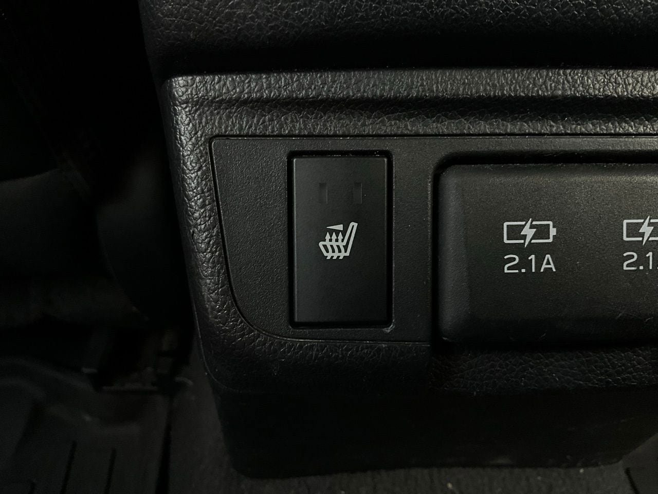 Used 2019 Subaru Outback 3.6R Limited AWD/4WD image 14