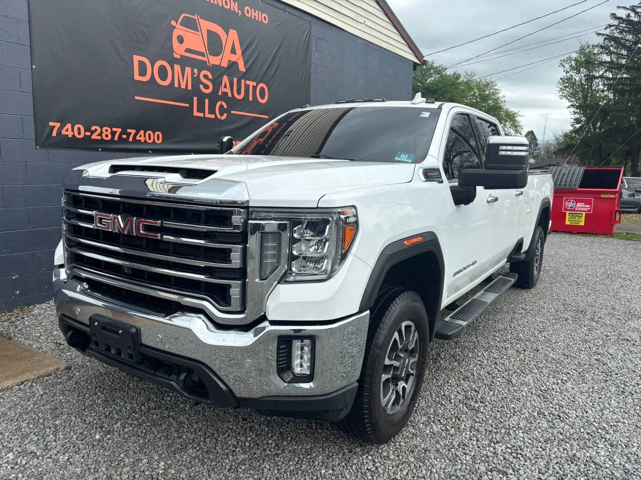 Used 2021 GMC Sierra 2500 SLT w/ SLT Preferred Package AWD/4WD image 11