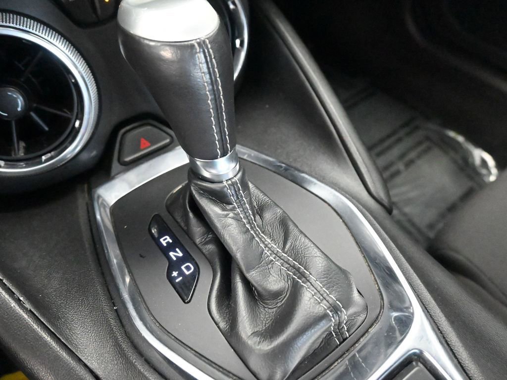 Used 2023 Chevrolet Camaro LT image 23