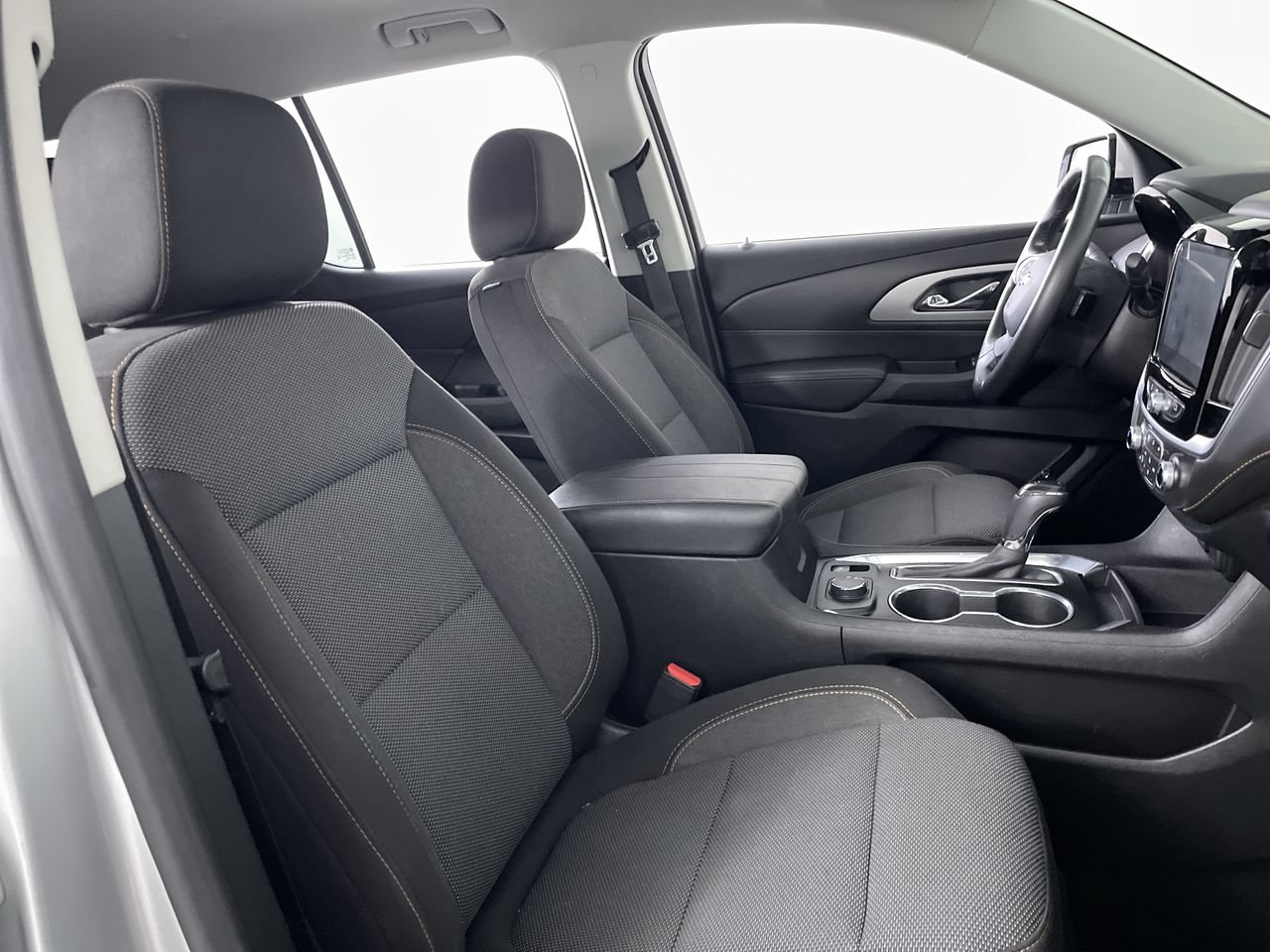 Used 2019 Chevrolet Traverse LT FWD image 25