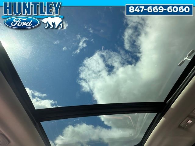 Used 2024 Volvo XC60 T8 Ultimate AWD/4WD image 17