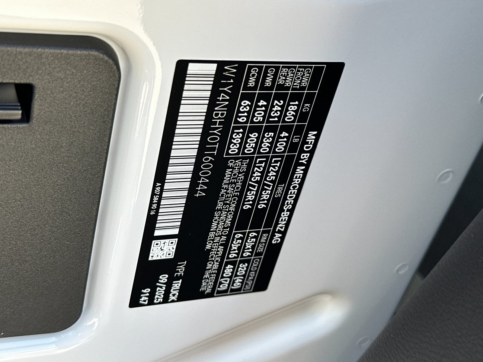 New 2026 Mercedes-Benz Sprinter 2500 image 36
