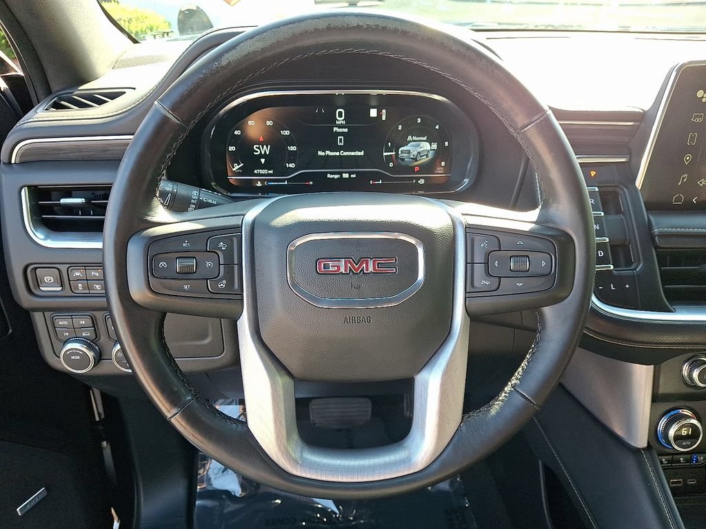 Used 2022 GMC Yukon XL SLT w/ SLT Luxury Package AWD/4WD image 21