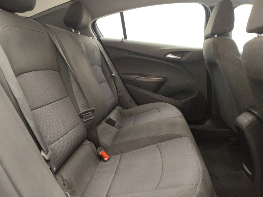 Used 2019 Chevrolet Cruze LS FWD image 19