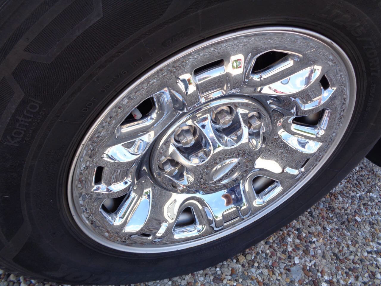 Used 2019 Nissan NV 3500 SL RWD image 12
