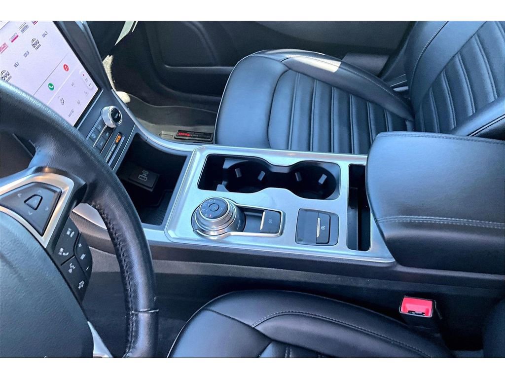Used 2024 Ford Edge SEL AWD/4WD image 16