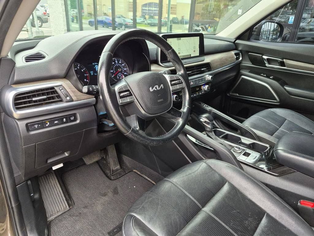 Certified 2022 Kia Telluride EX w/ EX Premium Package AWD/4WD image 14
