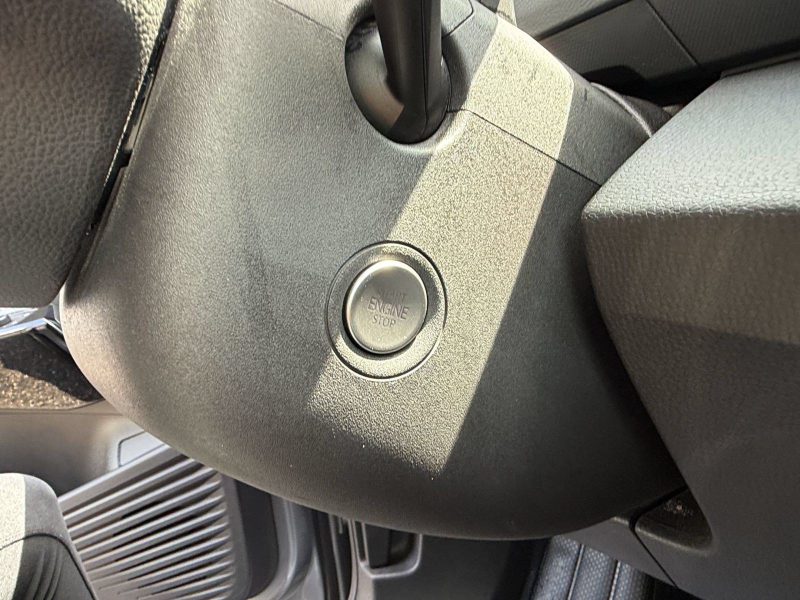 Used 2024 Volkswagen ID.4 2WD image 17