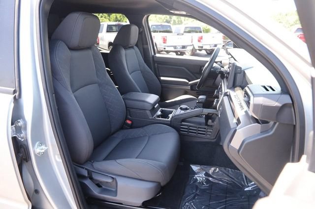 Used 2024 Toyota Tacoma SR5 AWD/4WD image 28