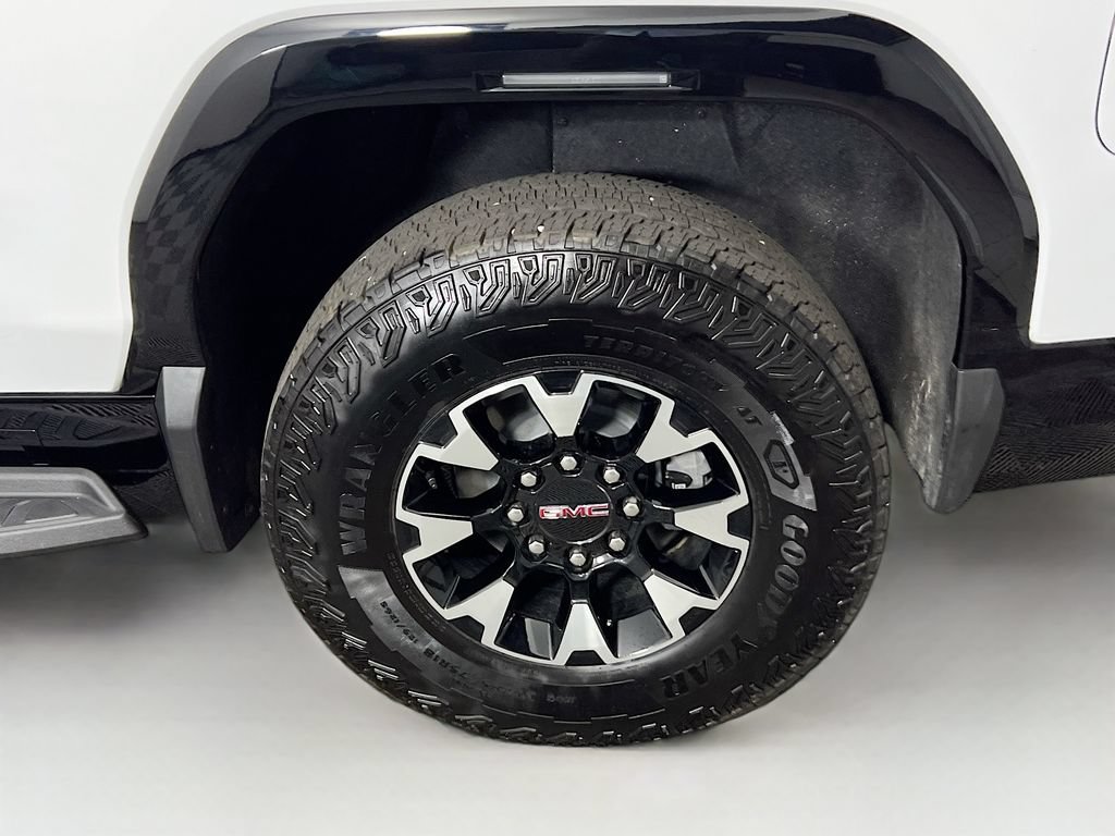 Used 2026 GMC Sierra EV AT4 AWD/4WD image 31