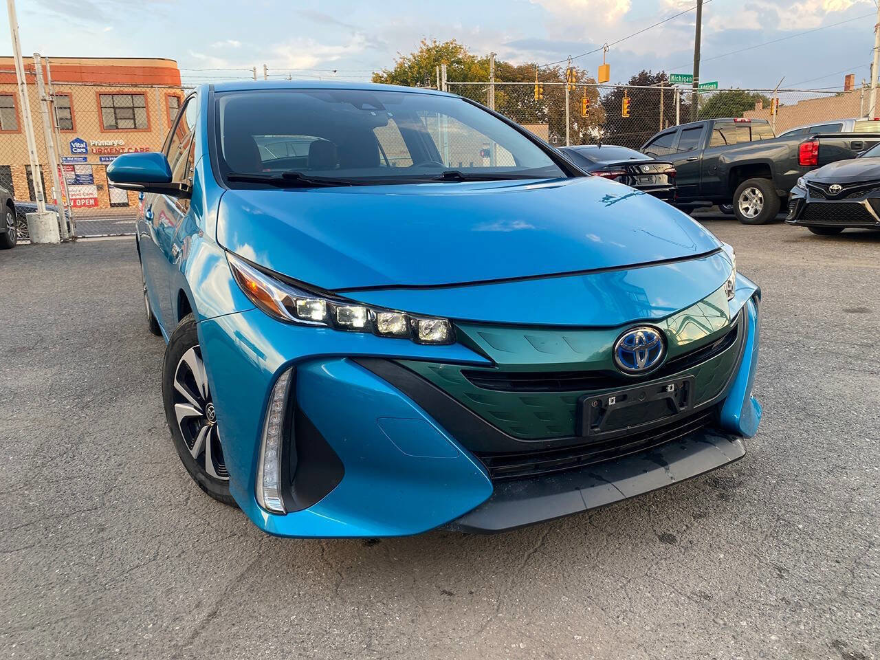 Used 2017 Toyota Prius Prime Plus image 5