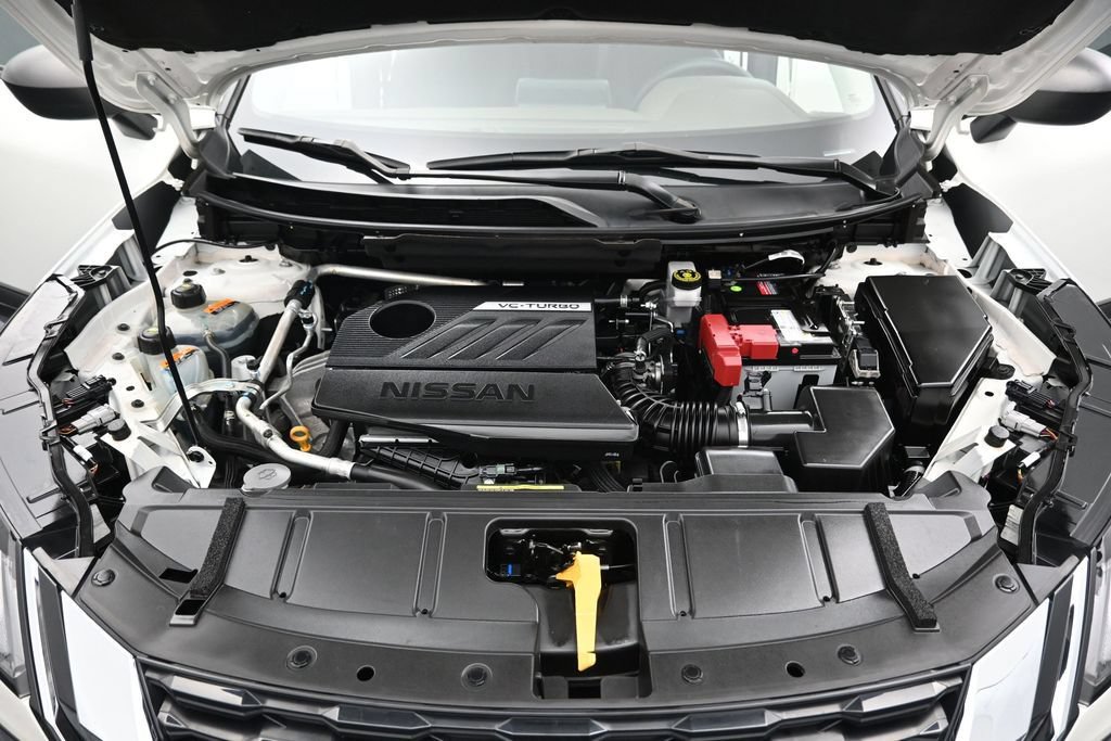 Used 2023 Nissan Rogue S FWD image 32