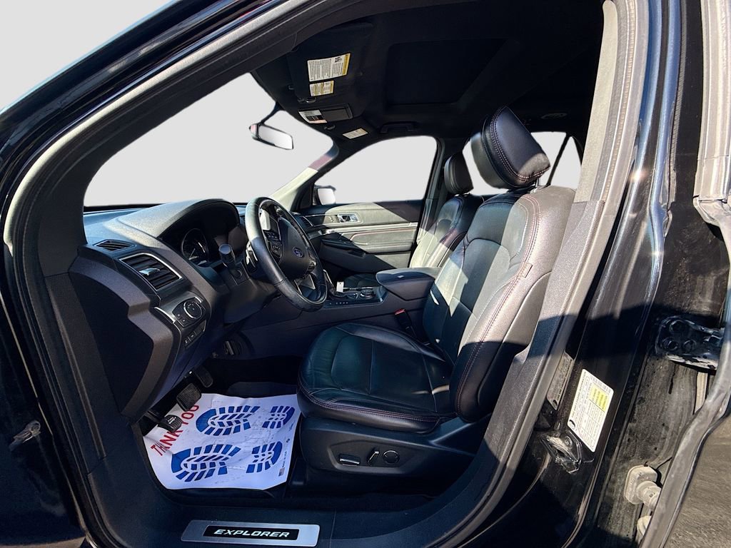 Used 2018 Ford Explorer Sport image 20