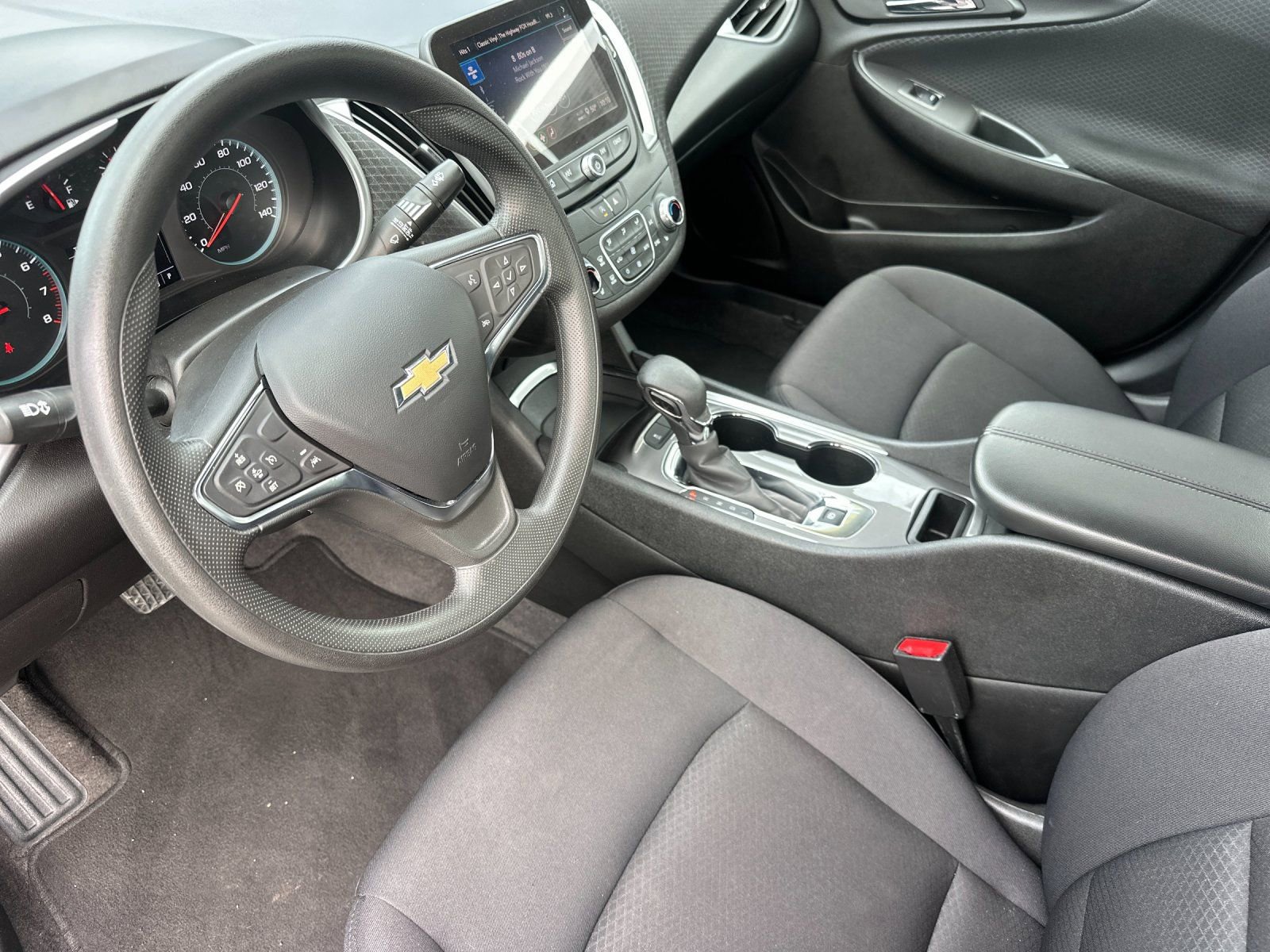 Used 2024 Chevrolet Malibu LT image 10