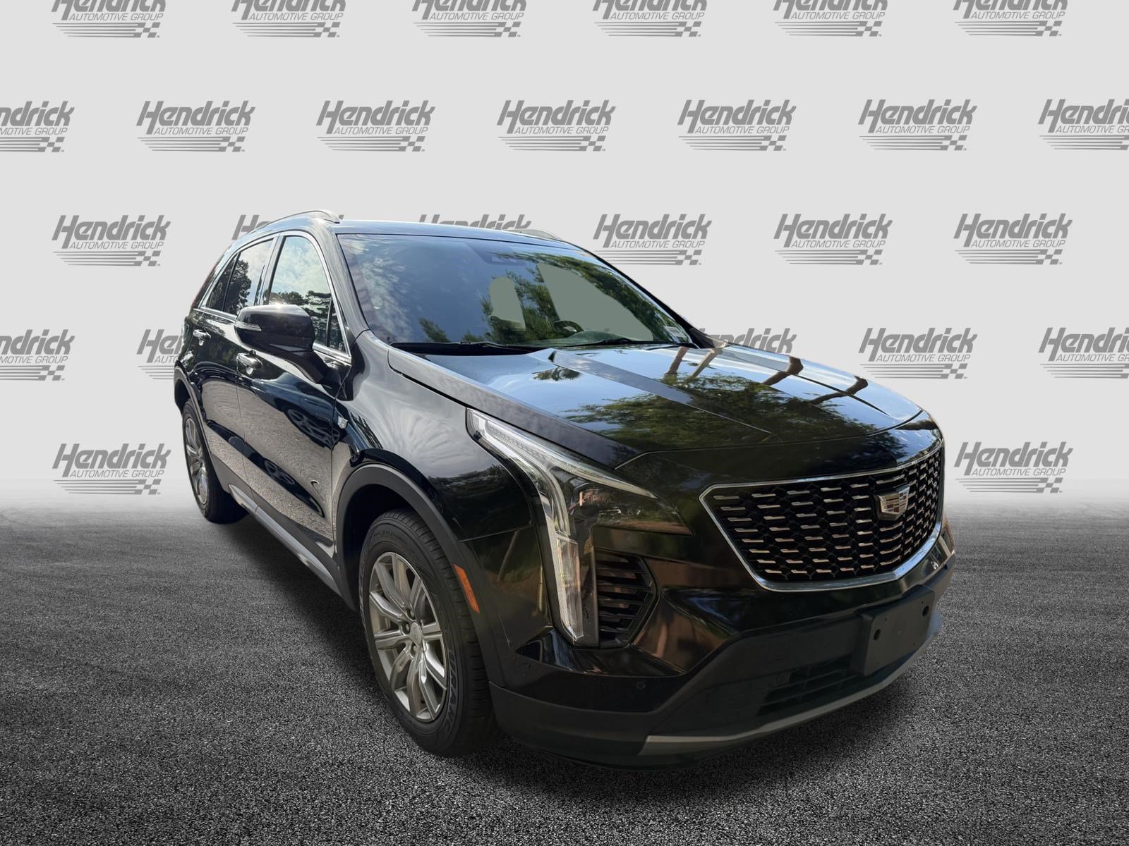 Used 2021 Cadillac XT4 Premium Luxury AWD/4WD image 2