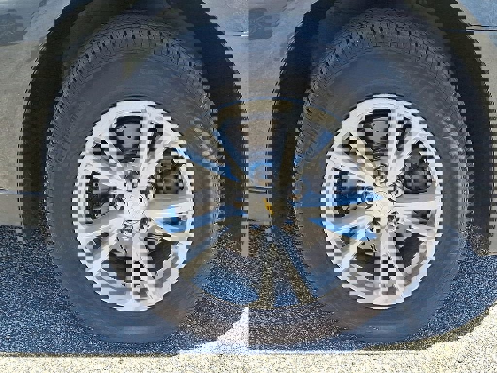 Certified 2017 Chevrolet Equinox LT w/ Convenience Package image 8