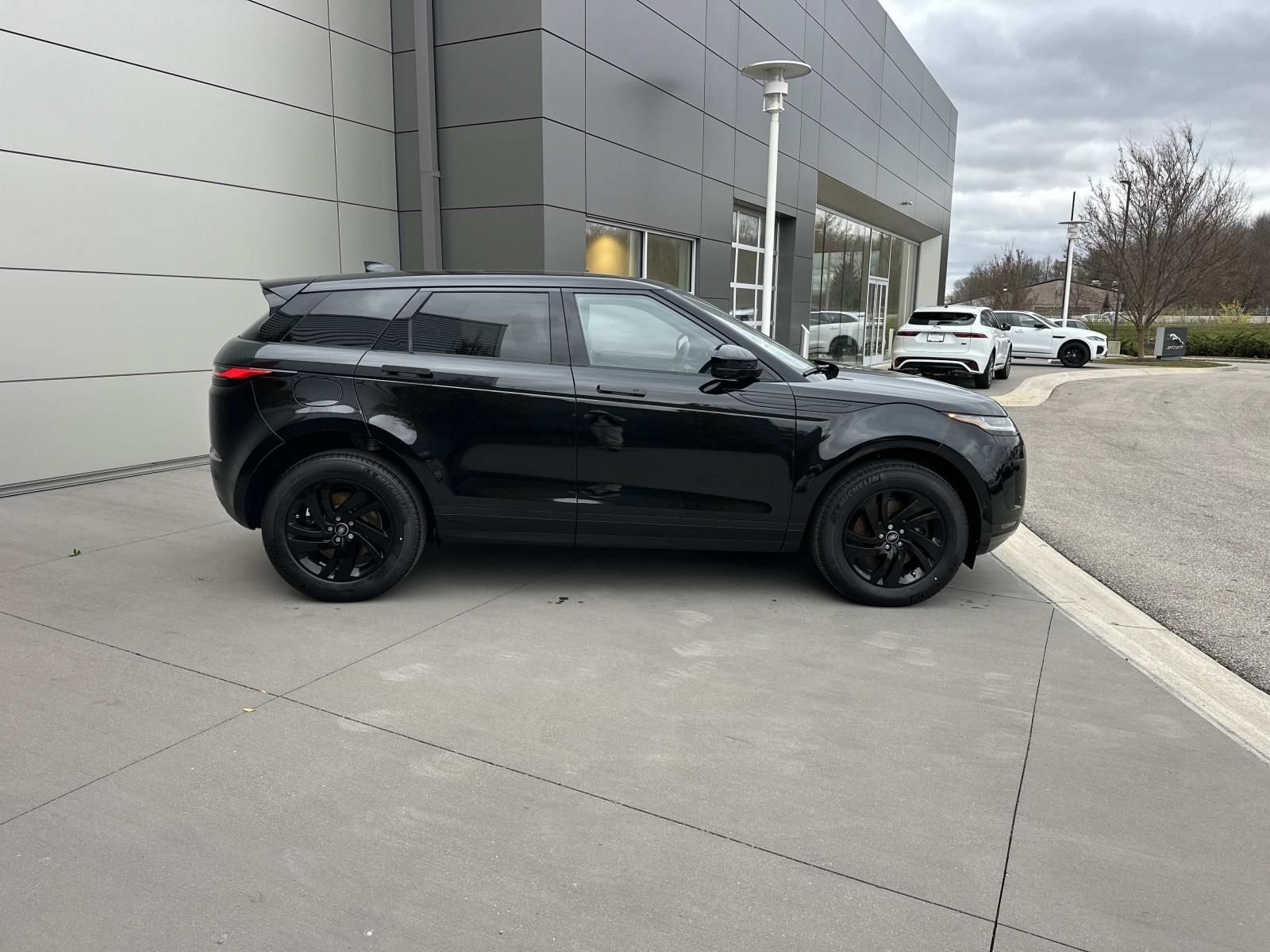 New 2026 Land Rover Range Rover Evoque S AWD/4WD image 4