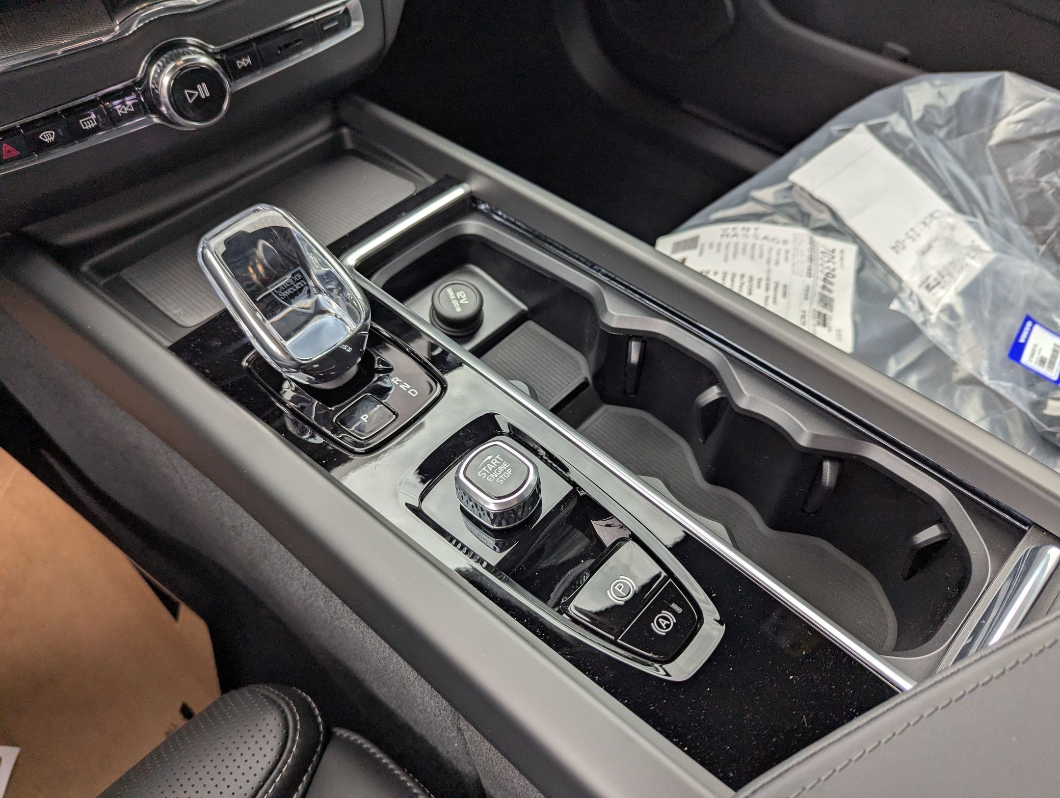 New 2026 Volvo XC60 B5 Ultra w/ Protection Package Premier image 16