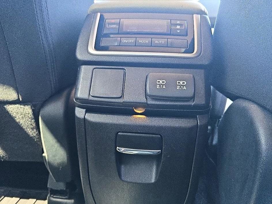 Used 2019 Subaru Ascent Premium AWD/4WD image 38