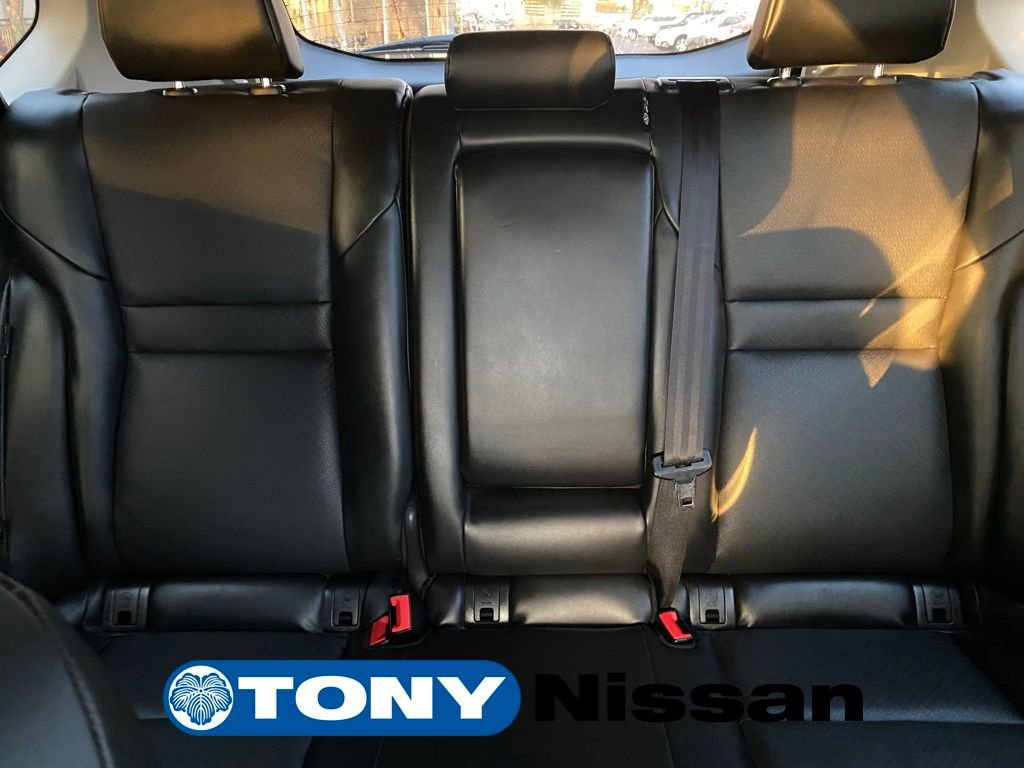 Certified 2024 Nissan Rogue SV w/ SV Premium Package image 18