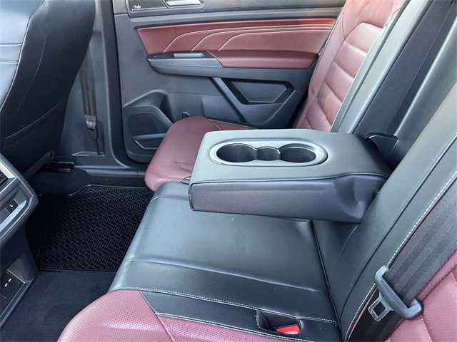 Used 2022 Volkswagen Atlas Cross Sport SEL Premium R-Line image 14