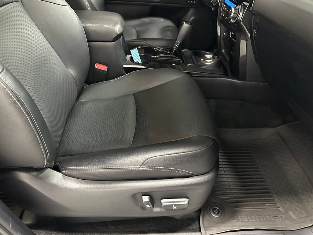 Used 2021 Toyota 4Runner Nightshade AWD/4WD image 55